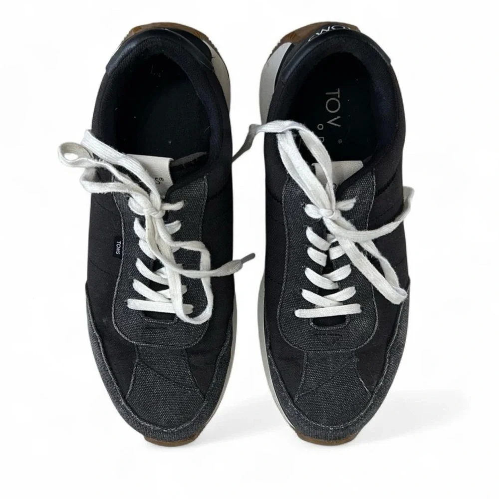 TOMS Women's Wyndon Sneaker Size 8.5